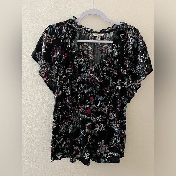 Frye And Co Black Floral Short Sleeve Blouse 1X - Picture 1 of 7